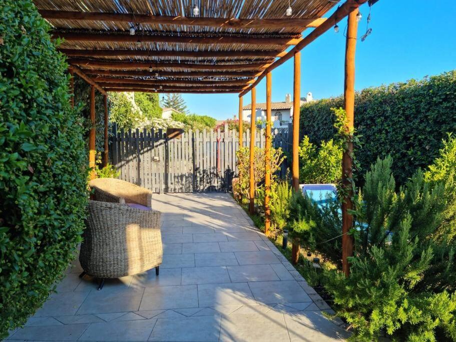 Villa Tea, Residenza Incantevole Con Giardino . Flumini di Quartu Dış mekan fotoğraf